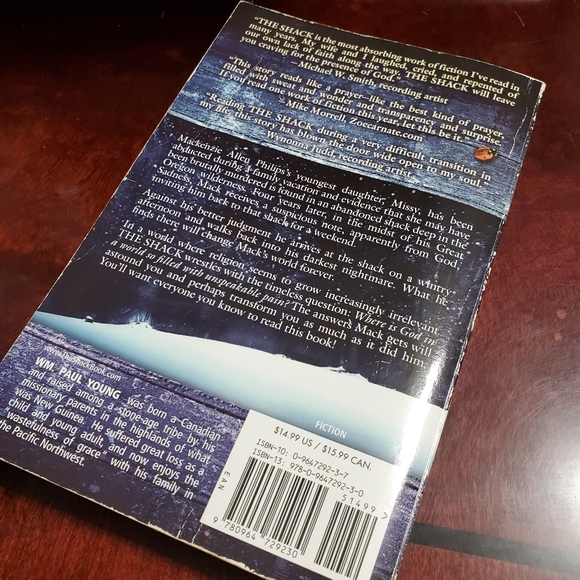 The Shack by Wm. Paul Young (paperback book) - Picture 2 of 4